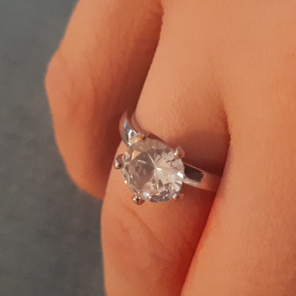 Dimond ring